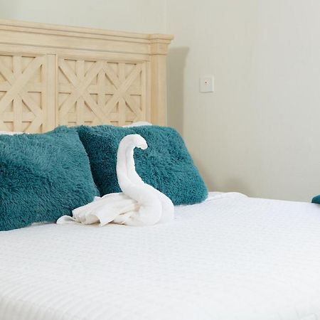 La Vue De Basseterre Apartments - Luxury In Bird Rock エクステリア 写真