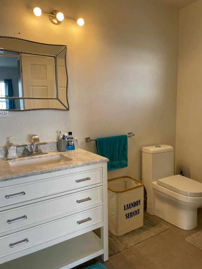 La Vue De Basseterre Apartments - Luxury In Bird Rock エクステリア 写真