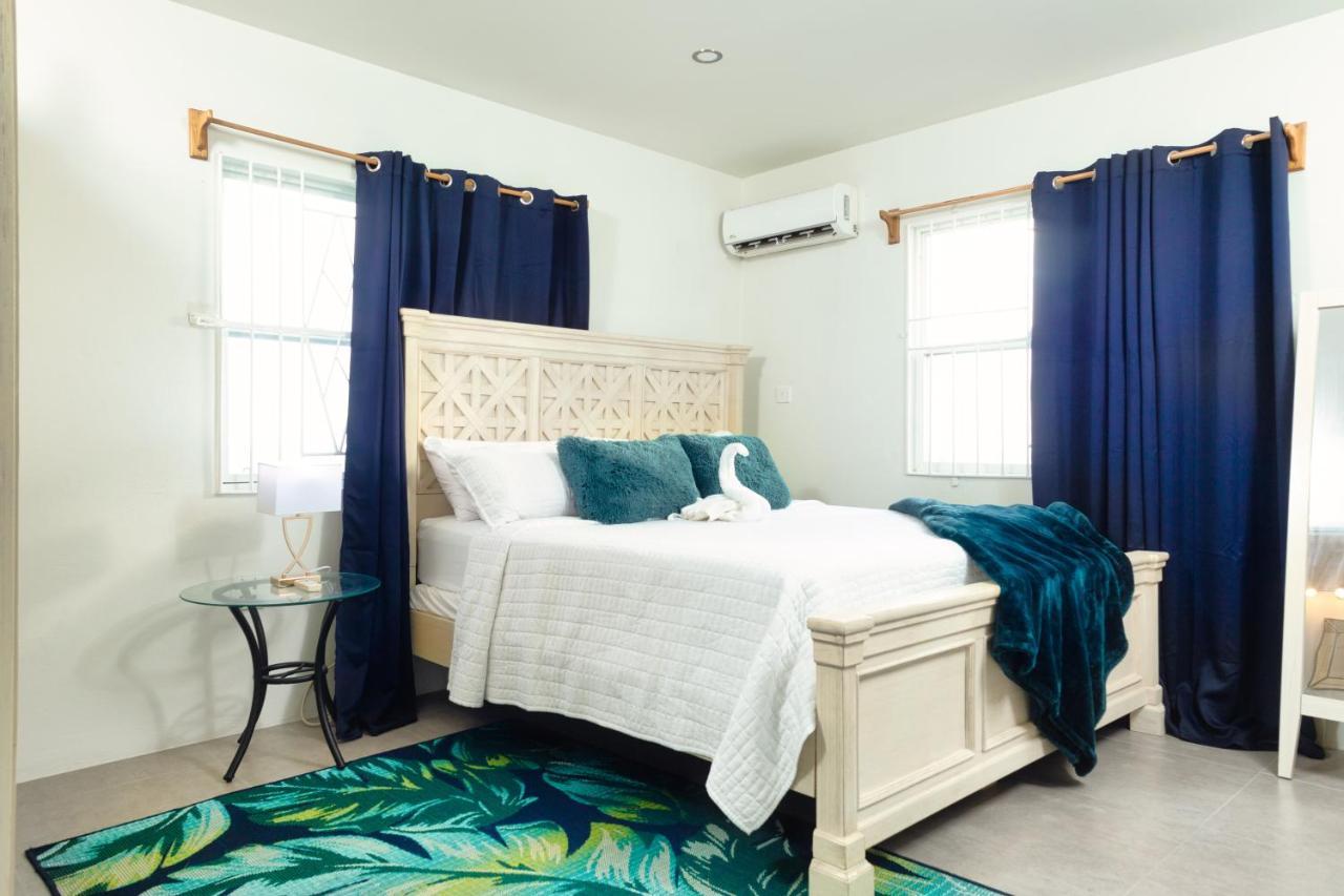 La Vue De Basseterre Apartments - Luxury In Bird Rock エクステリア 写真
